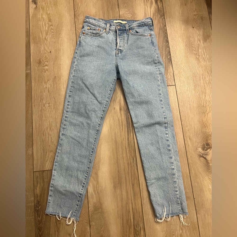 Levi’s Wedgie Straight Cropped Jeans